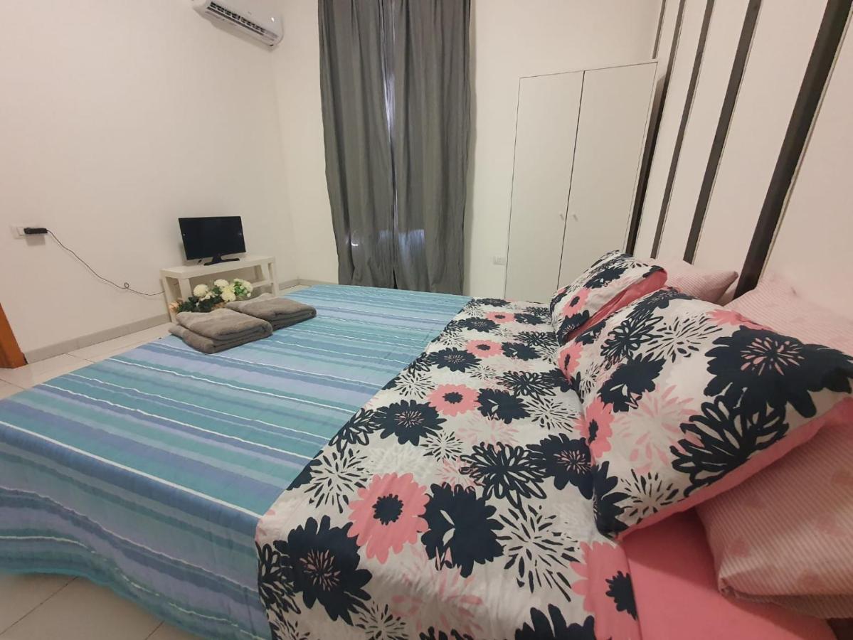 הוילה קליארי Chafbius Downtown Deluxe מראה חיצוני תמונה